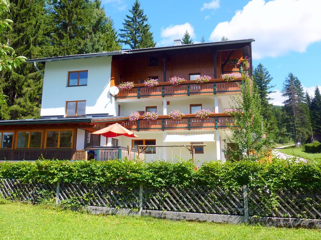 Appartement-Pension Familie Gewessler Bad Mitterndorf Exteriör bild