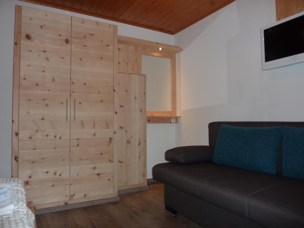 Appartement-Pension Familie Gewessler Bad Mitterndorf Exteriör bild